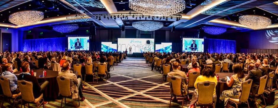 Plenario para el acto de inauguración del congreso.